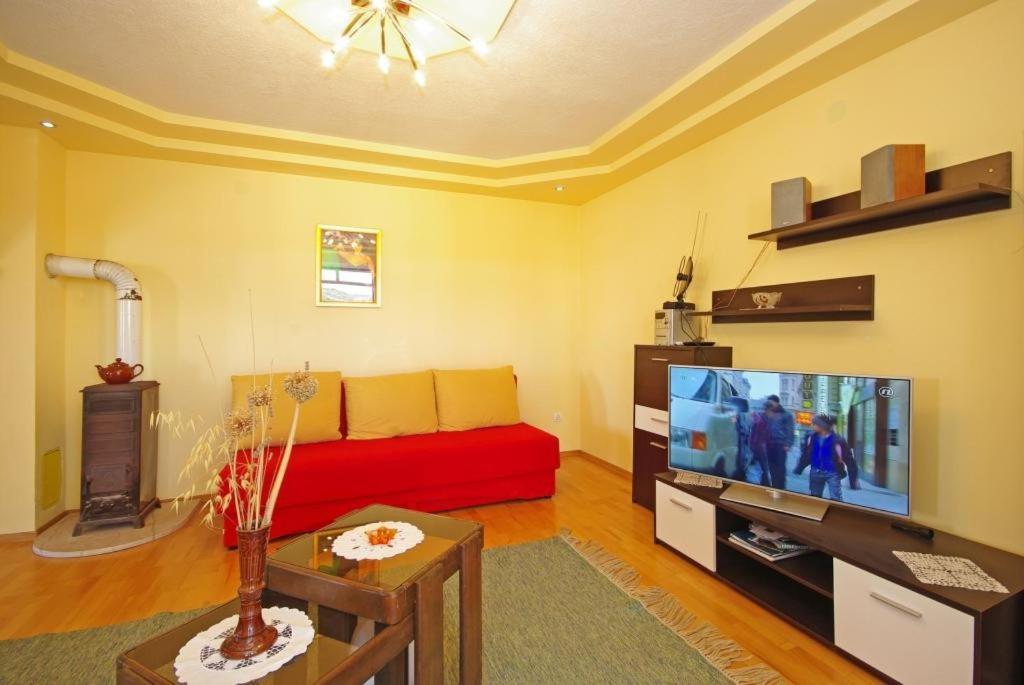 Apartments Villa Rose Sumartin Exterior photo