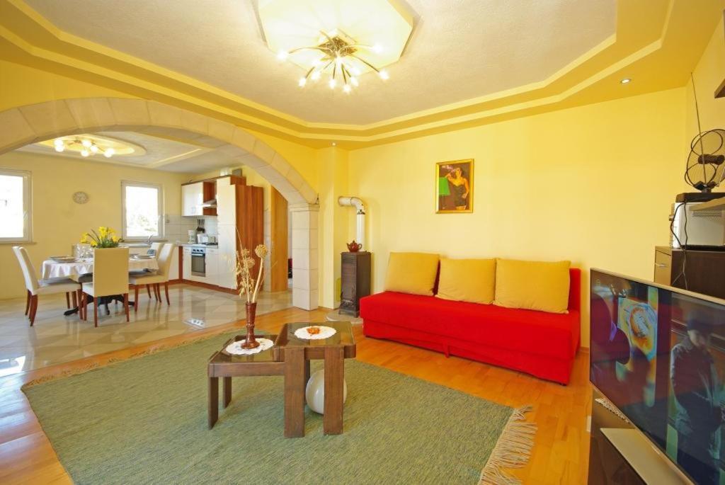 Apartments Villa Rose Sumartin Exterior photo