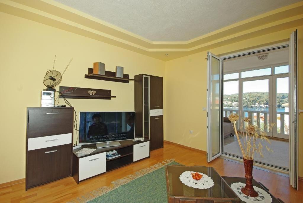 Apartments Villa Rose Sumartin Exterior photo